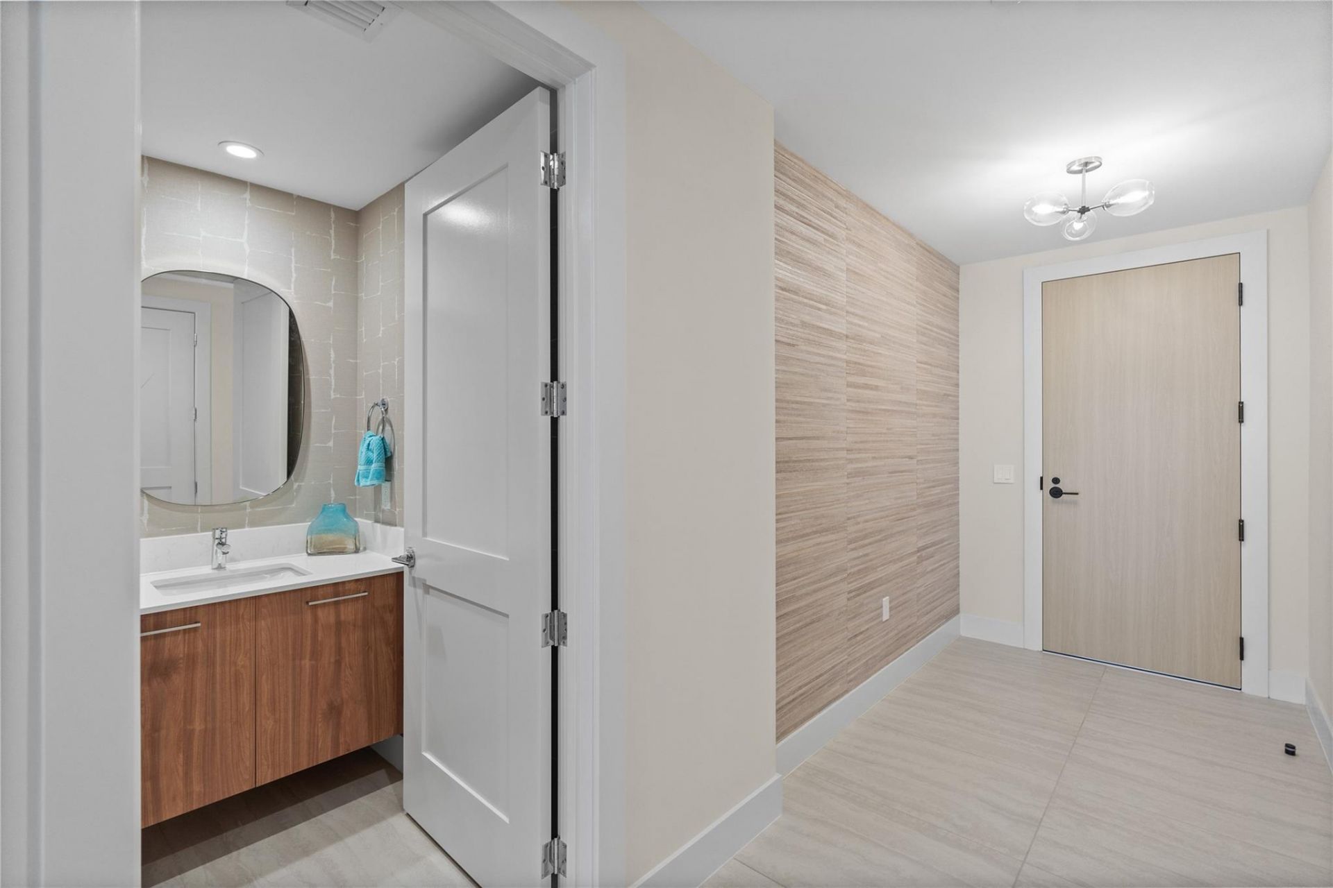 153 N Seabreeze Boulevard, Unit S-1501, Fort Lauderdale, FL 33304 Photo