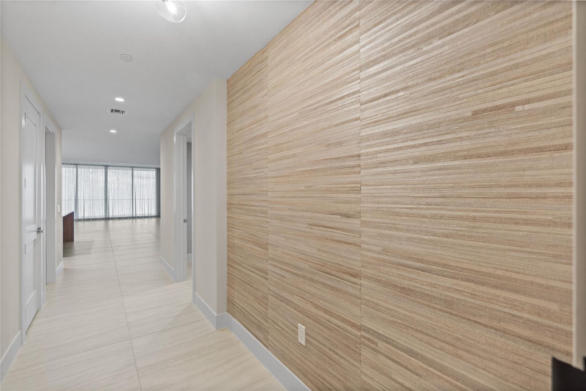 153 N Seabreeze Boulevard, Unit S-1501, Fort Lauderdale, FL 33304 Photo