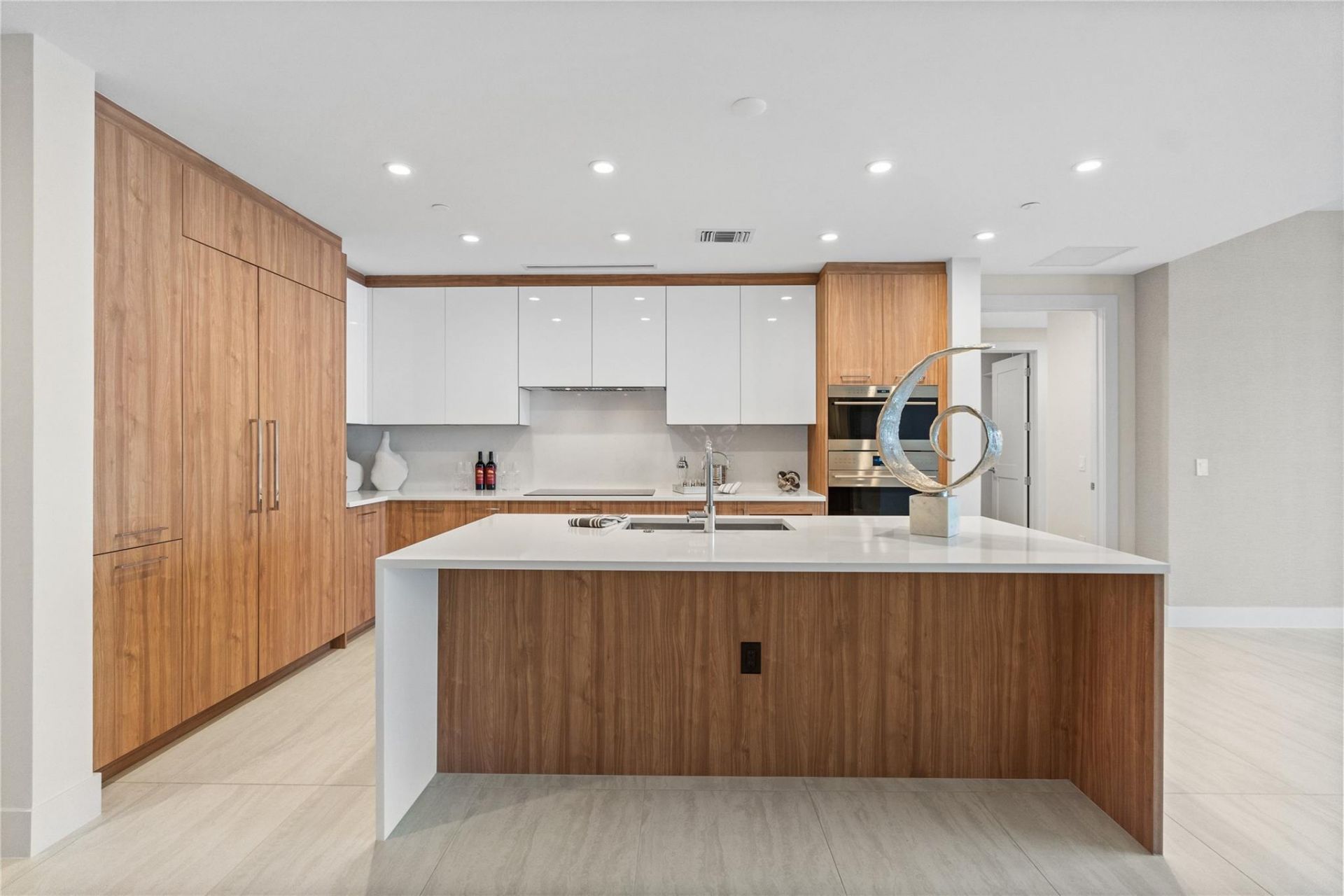 153 N Seabreeze Boulevard, Unit S-1501, Fort Lauderdale, FL 33304 Photo