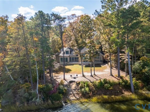 12403 Elizabeth Curtis Lane, Gloucester, VA 23061