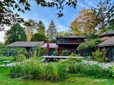 49 South, Washington, CT 06793