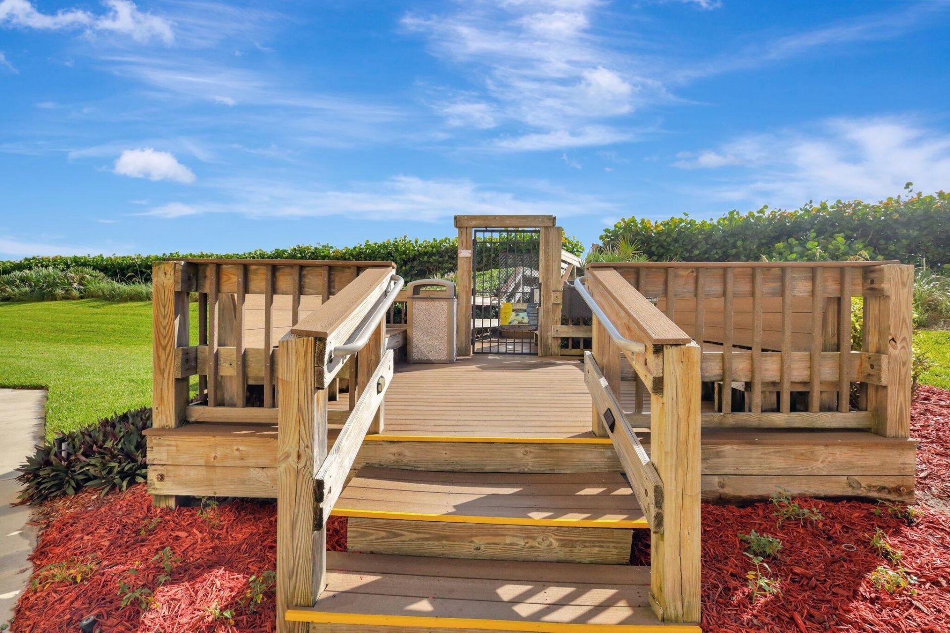 9500 S Ocean Drive, Unit Ph-10, Jensen Beach, FL 34957 Photo