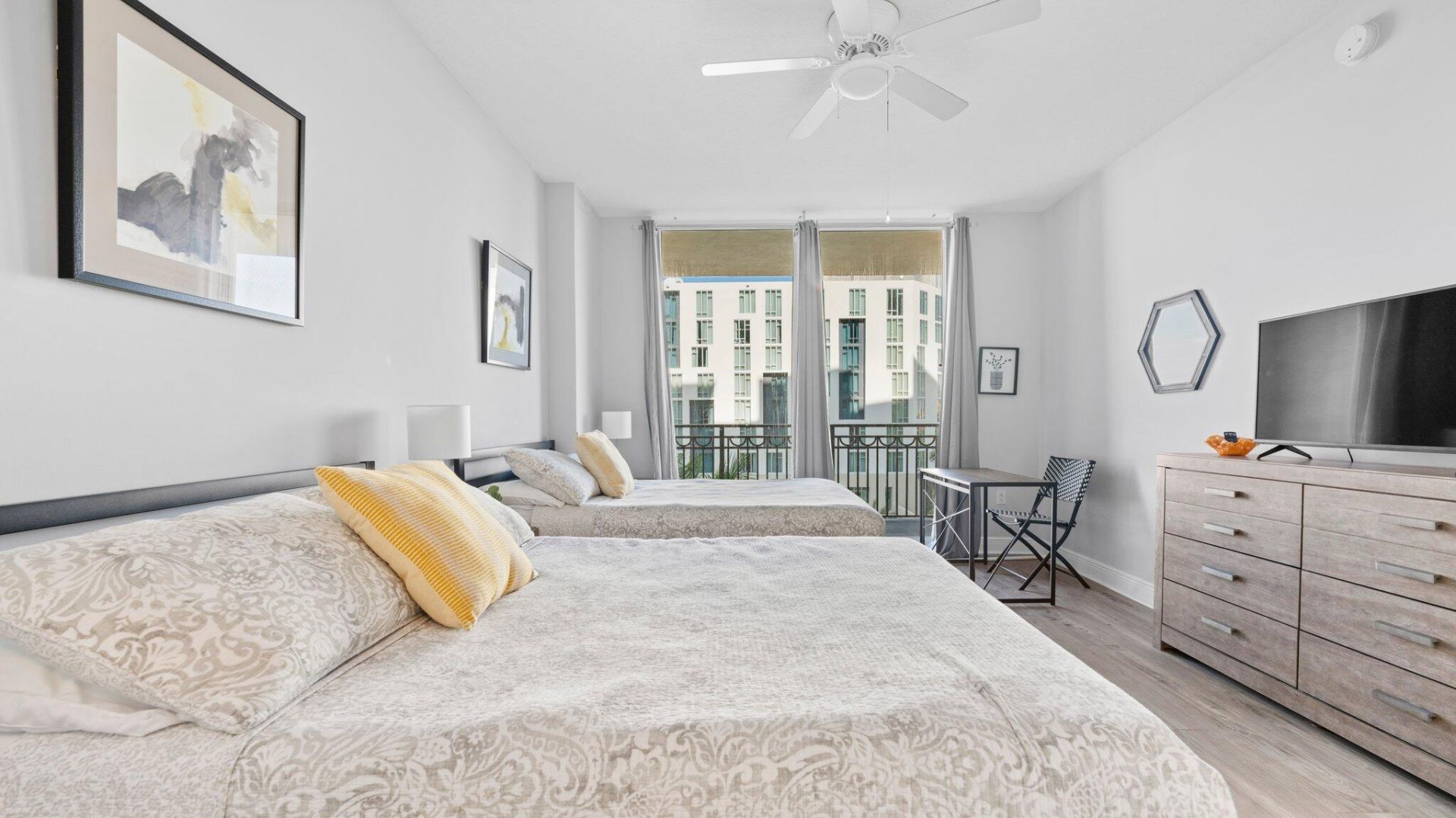 550 Okeechobee Boulevard, Unit 620, West Palm Beach, FL 33401 Photo