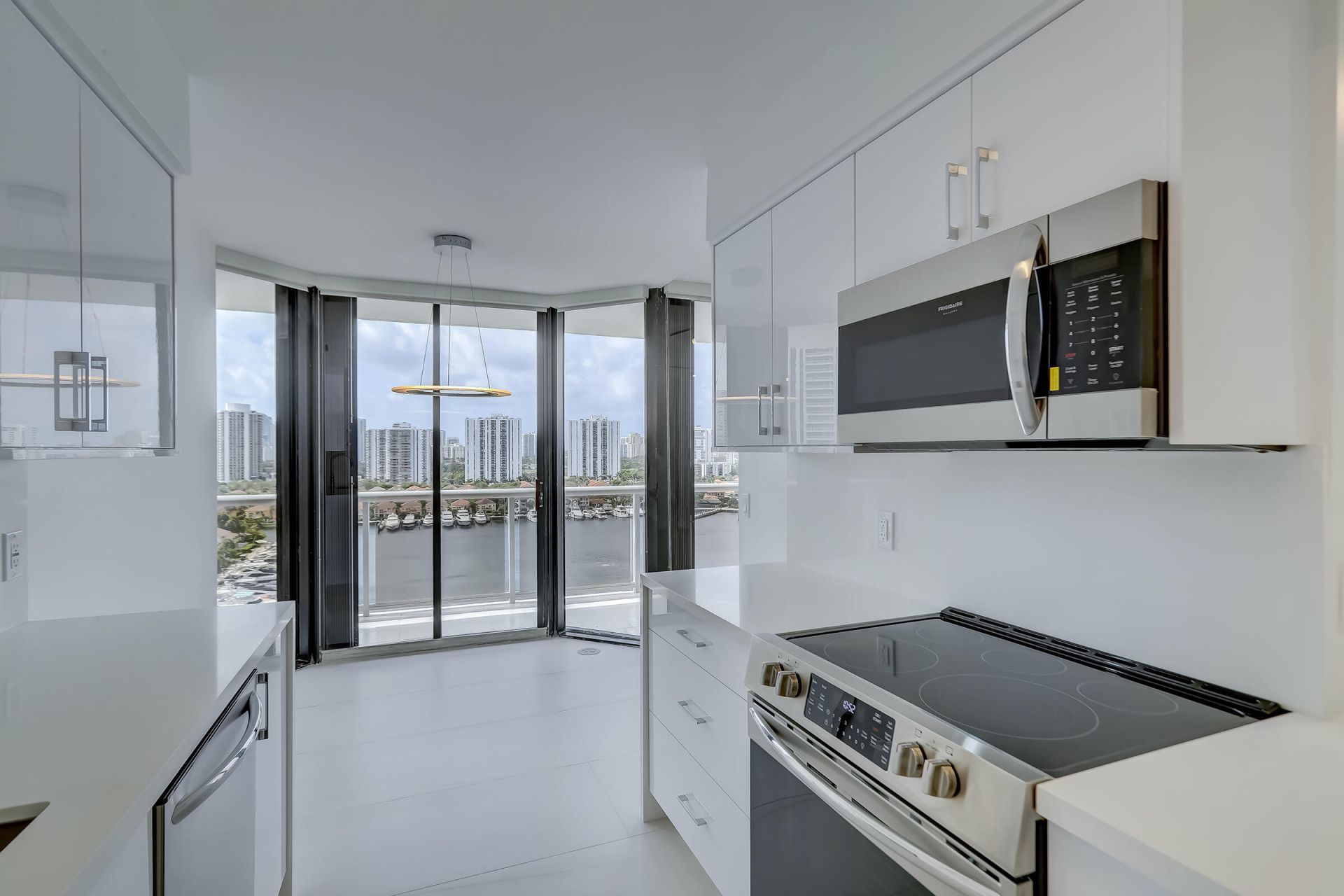 3640 Yacht Club Drive, Unit 1507, Aventura, FL 33180 Photo