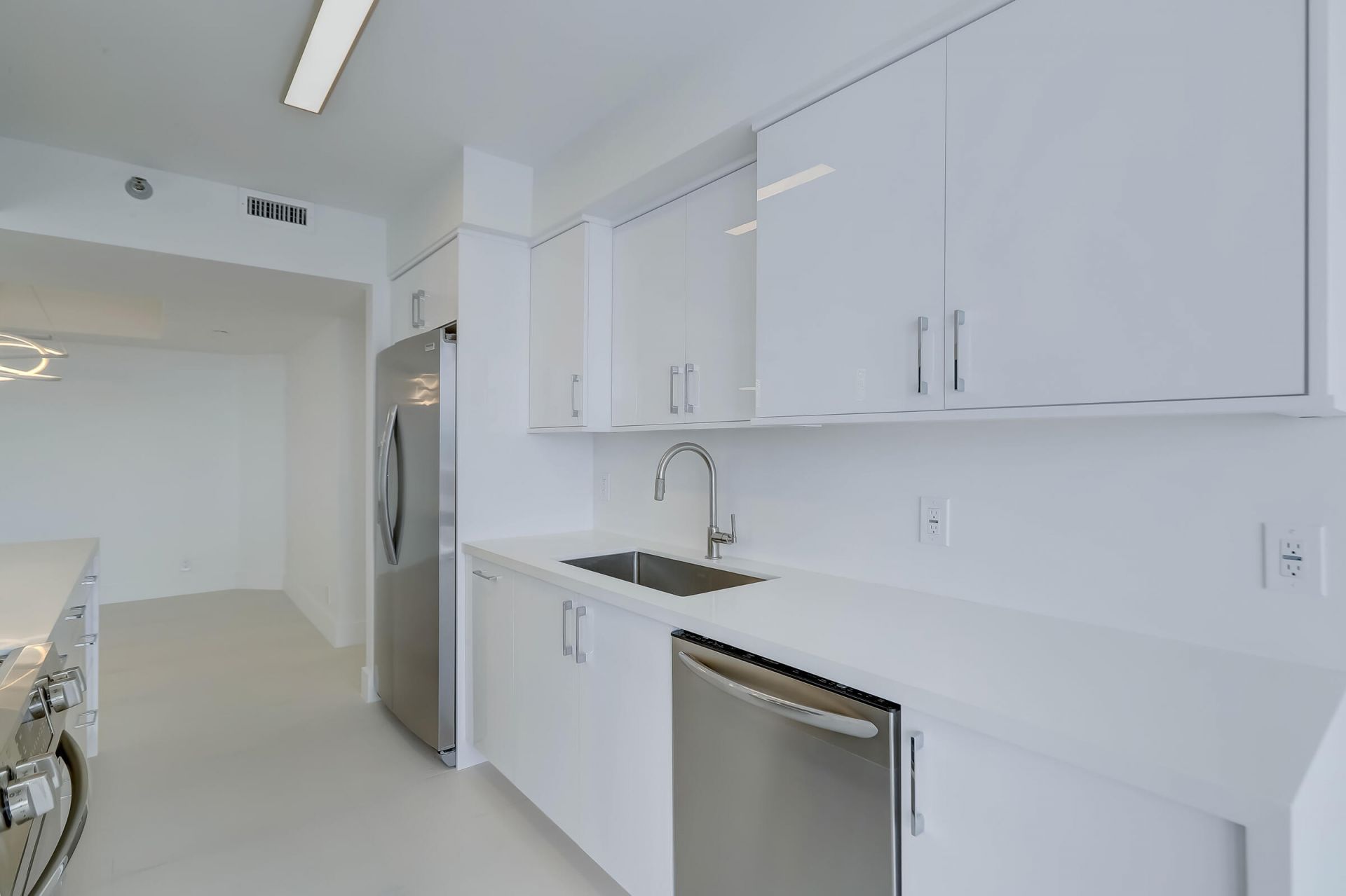 3640 Yacht Club Drive, Unit 1507, Aventura, FL 33180 Photo