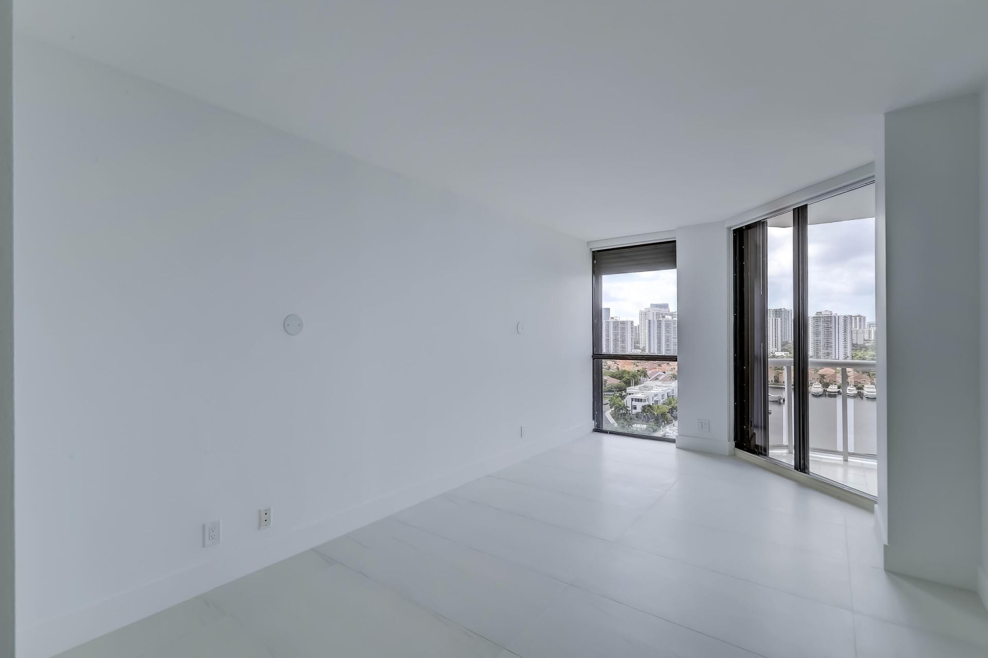 3640 Yacht Club Drive, Unit 1507, Aventura, FL 33180 Photo