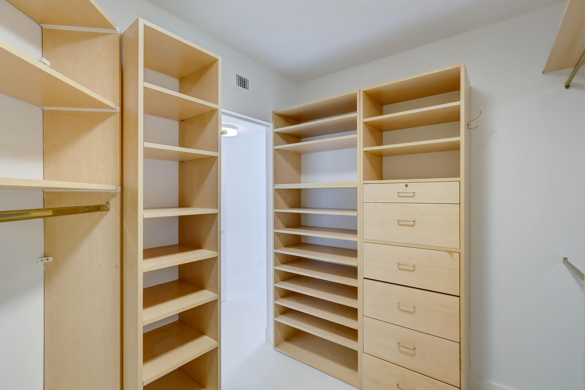 3640 Yacht Club Drive, Unit 1507, Aventura, FL 33180 Photo