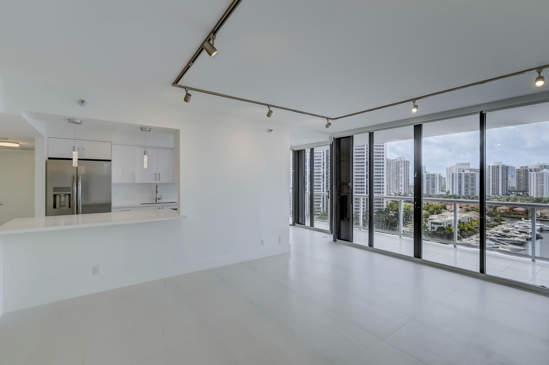 3640 Yacht Club Drive, Unit 1507, Aventura, FL 33180 Photo