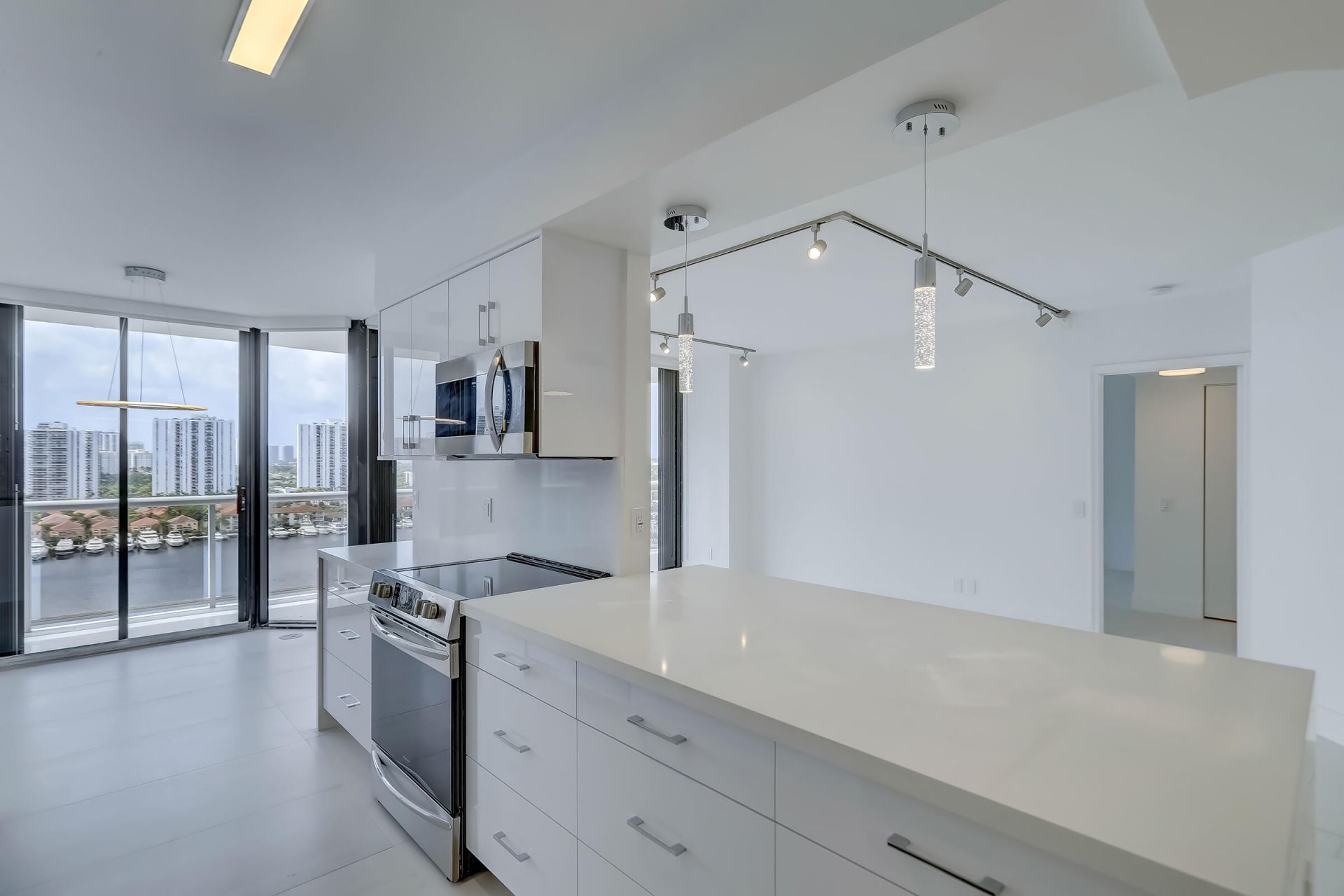 3640 Yacht Club Drive, Unit 1507, Aventura, FL 33180 Photo