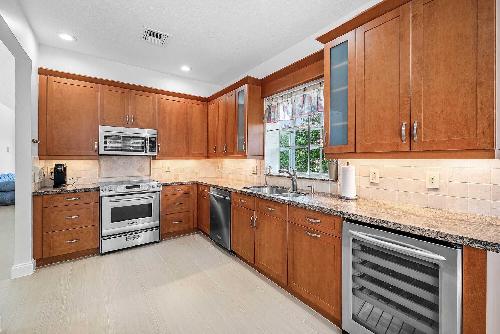 5855 NW 42nd Way, Boca Raton, FL 33496 Photo