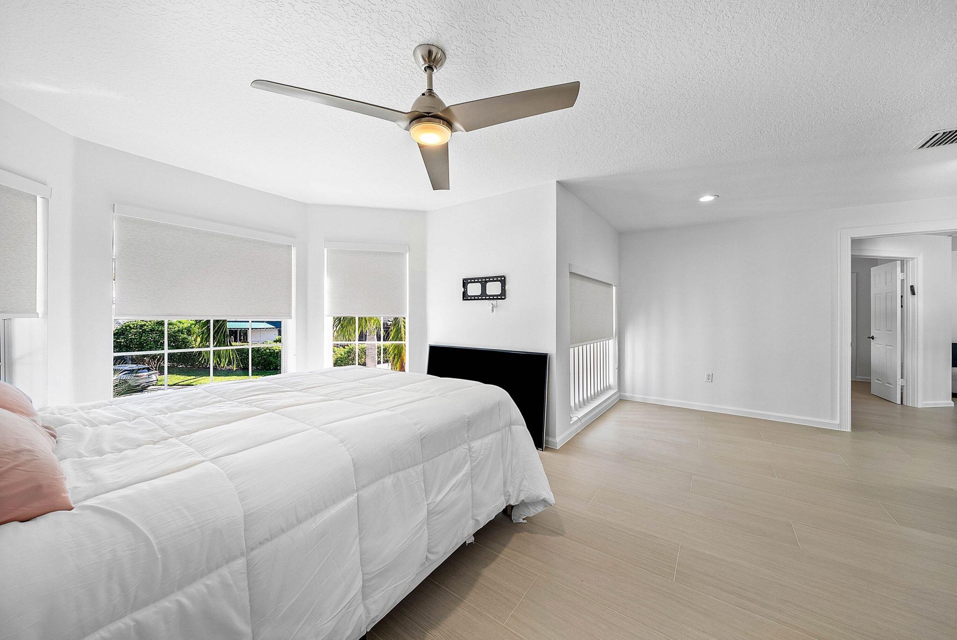 5855 NW 42nd Way, Boca Raton, FL 33496 Photo