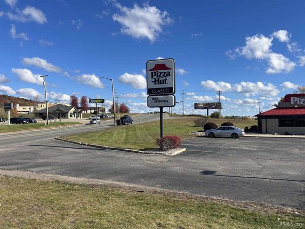 1600 S Stephenson Avenue, Iron Mountain, MI 49801