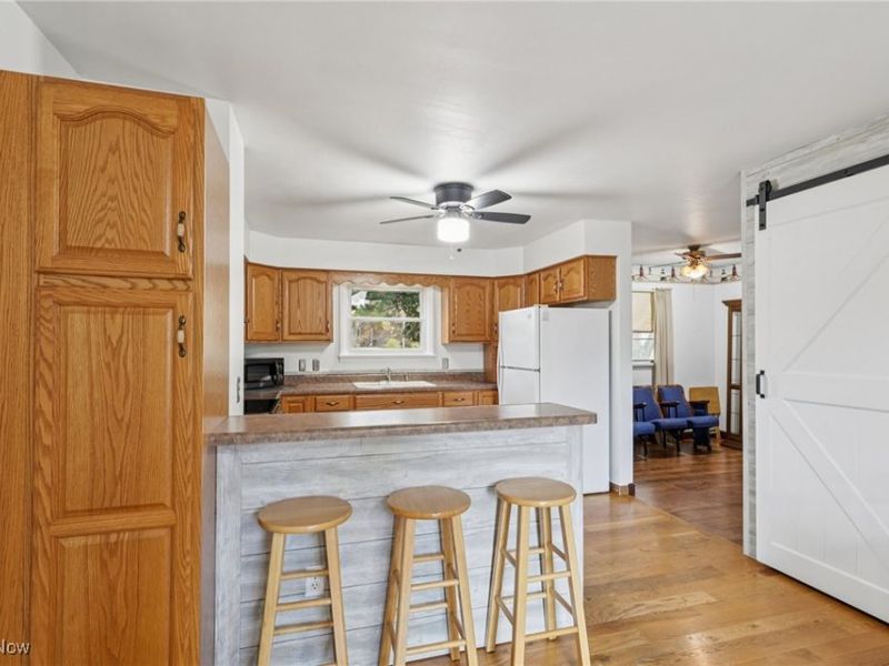 6681 Lakeview Drive, Kinsman, OH 44428 Photo 12