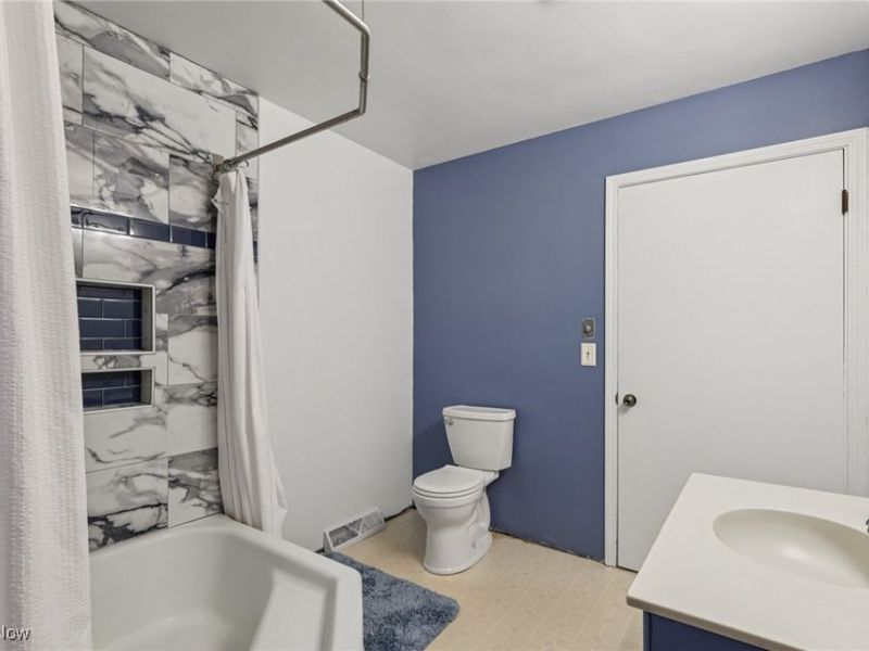 6681 Lakeview Drive, Kinsman, OH 44428 Photo 19