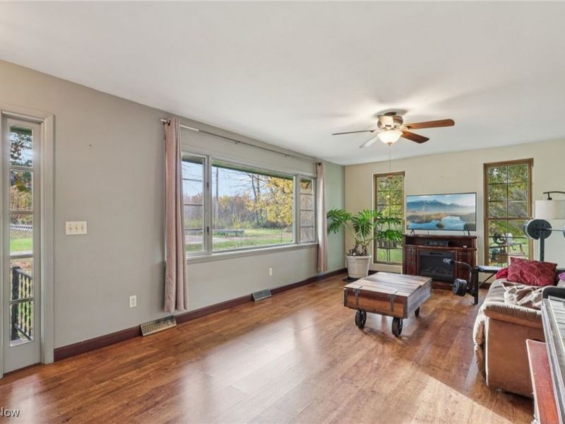 6681 Lakeview Drive, Kinsman, OH 44428 Photo 5