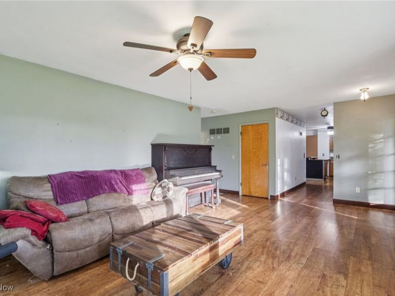 6681 Lakeview Drive, Kinsman, OH 44428 Photo 6