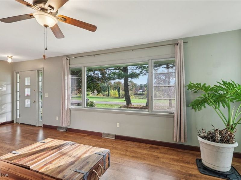 6681 Lakeview Drive, Kinsman, OH 44428 Photo 7