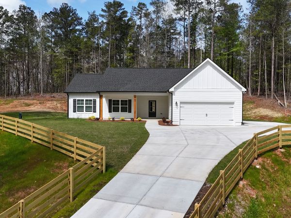 69 Derring Circle, Newnan, GA 30263