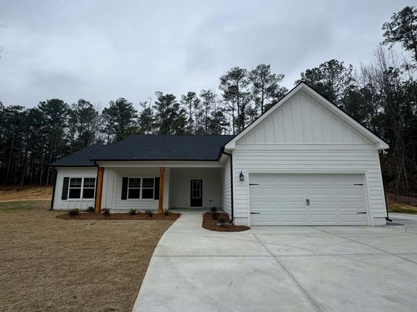 69 Derring Circle, Newnan, GA 30263