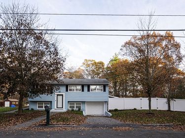 5 Bailey Rd, Dracut, MA 01826