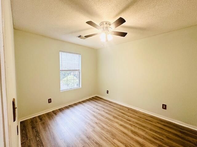 7945 Parklane Court Photo 13