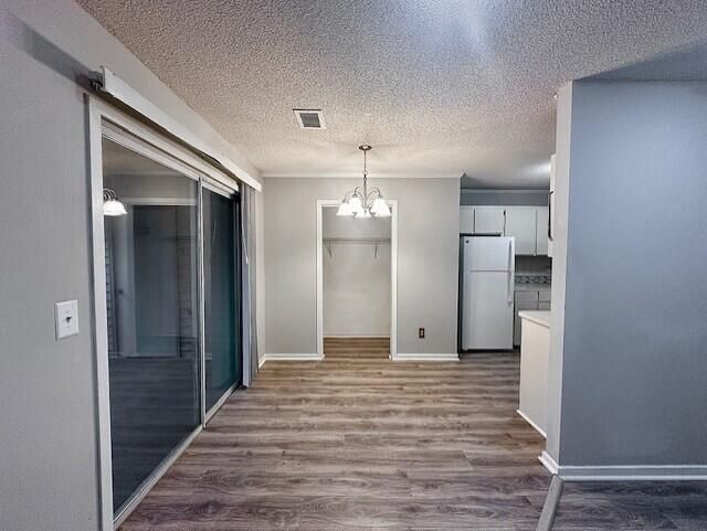 7945 Parklane Court Photo 8