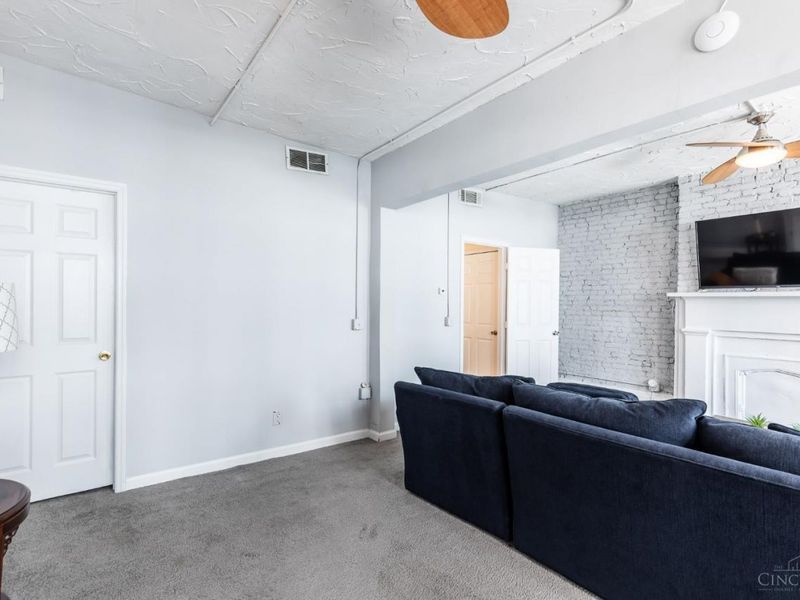 720 Main Street, Cincinnati, OH 45202 Photo 17