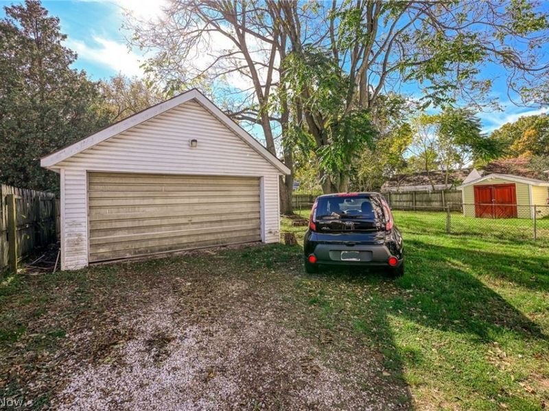 1174 Kohler Ave, Akron, OH 44314 Photo 7