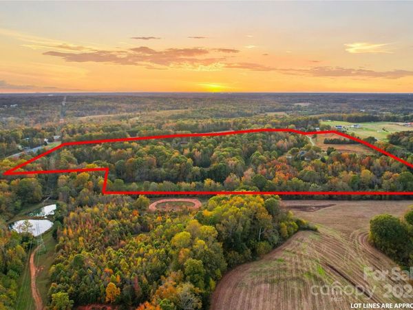 213 Rustic Road, Mooresville, NC 28115