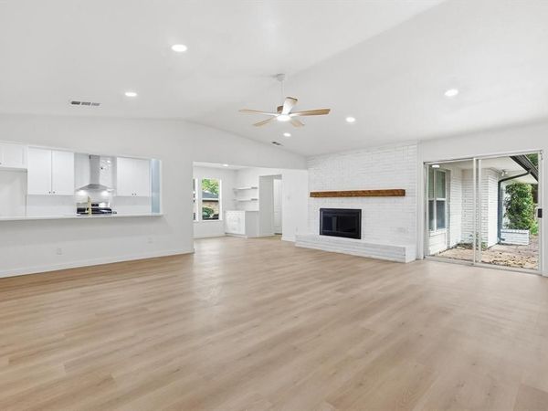 5940 Hunters View Lane, Dallas, TX 75232