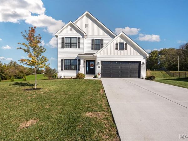 211 Grand Vista Court, Edwardsville, IL 62025