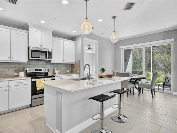 2554 SEYCHELLES DR, Unit 904, NAPLES, FL 34112