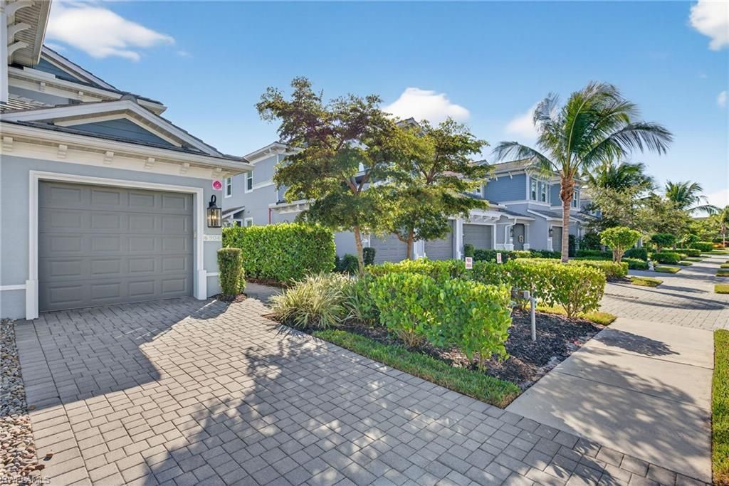 2554 Seychelles Dr, Unit 904, Naples, FL 34112 Photo