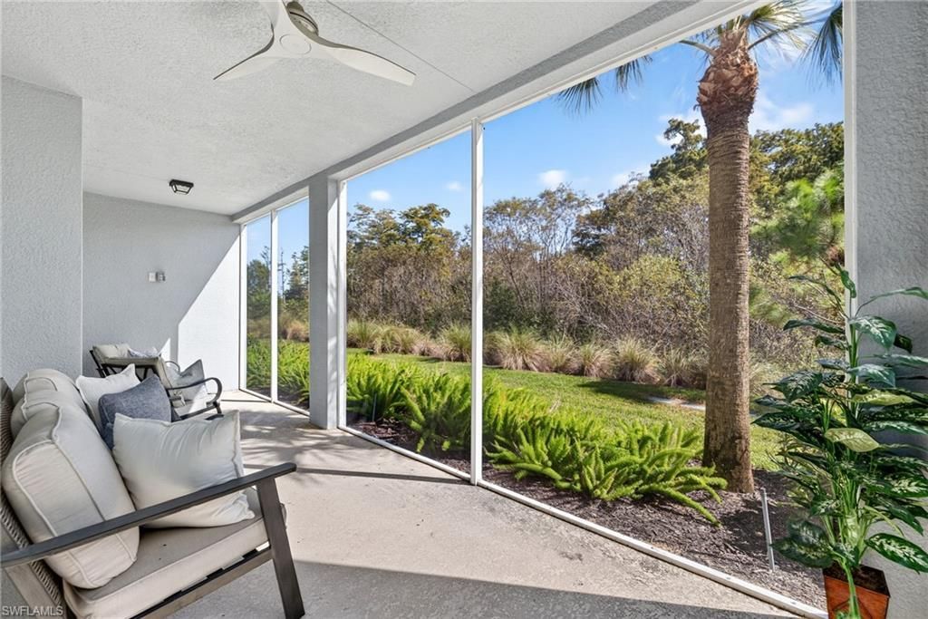 2554 Seychelles Dr, Unit 904, Naples, FL 34112 Photo