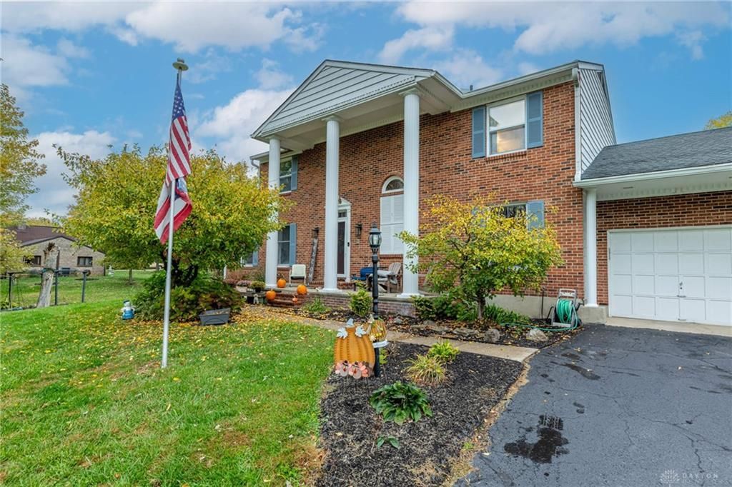 7710 Crestway Road Clayton, OH 45315