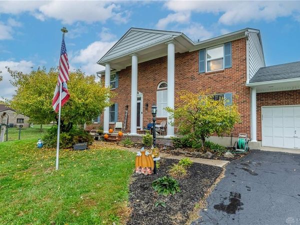 7710 Crestway Road, Clayton, OH 45315