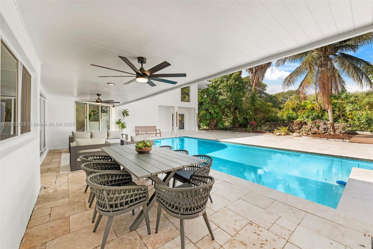 13150 SW 69th Ave, Pinecrest, FL 33156 Photo