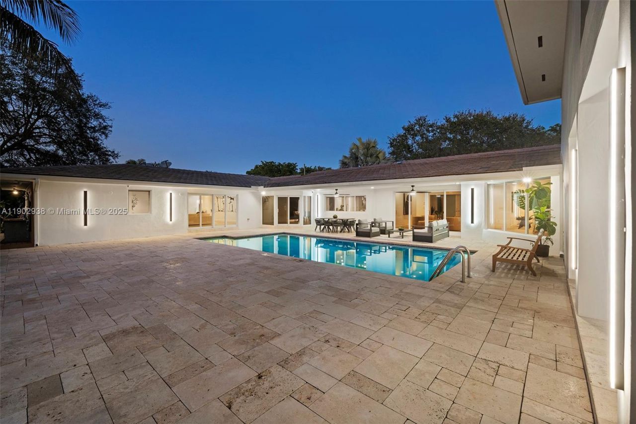 13150 SW 69th Ave, Pinecrest, FL 33156 Photo