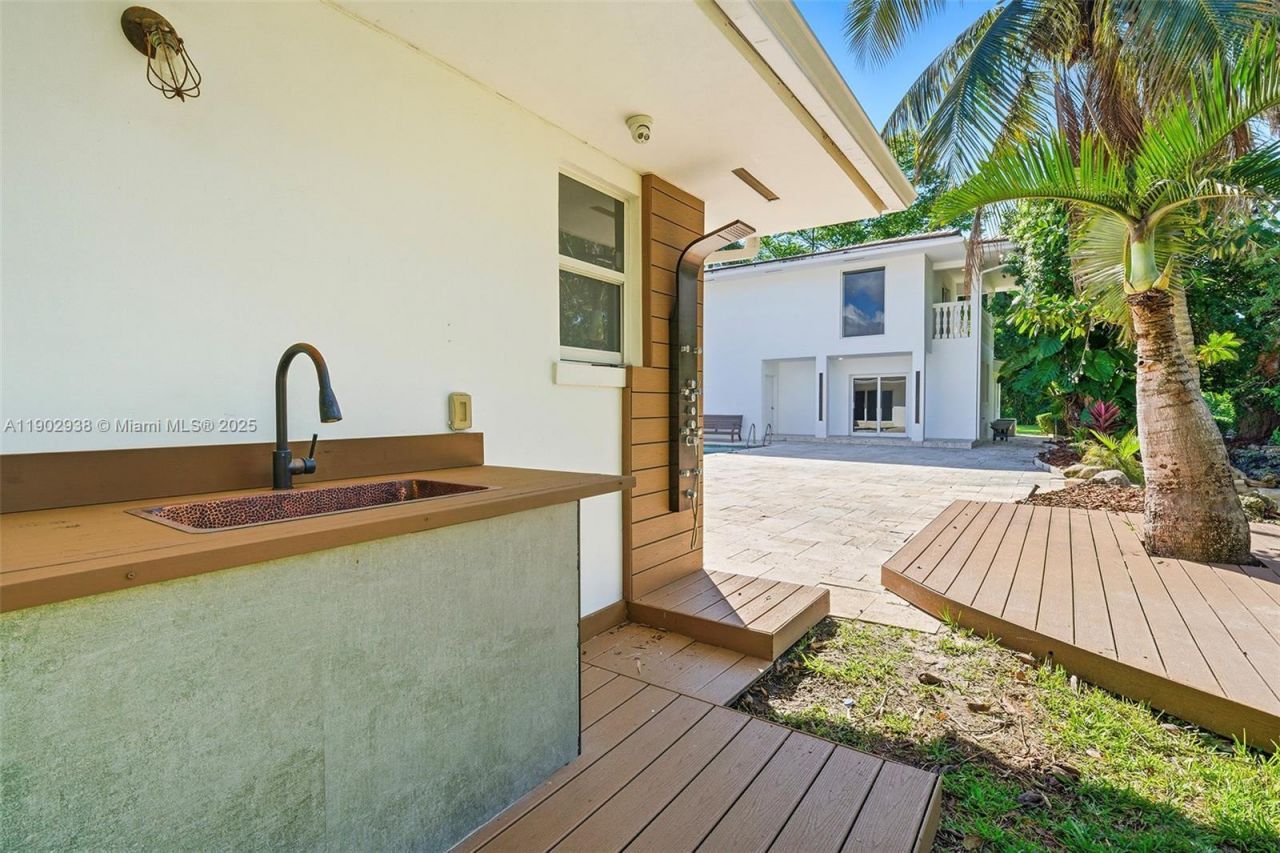 13150 SW 69th Ave, Pinecrest, FL 33156 Photo