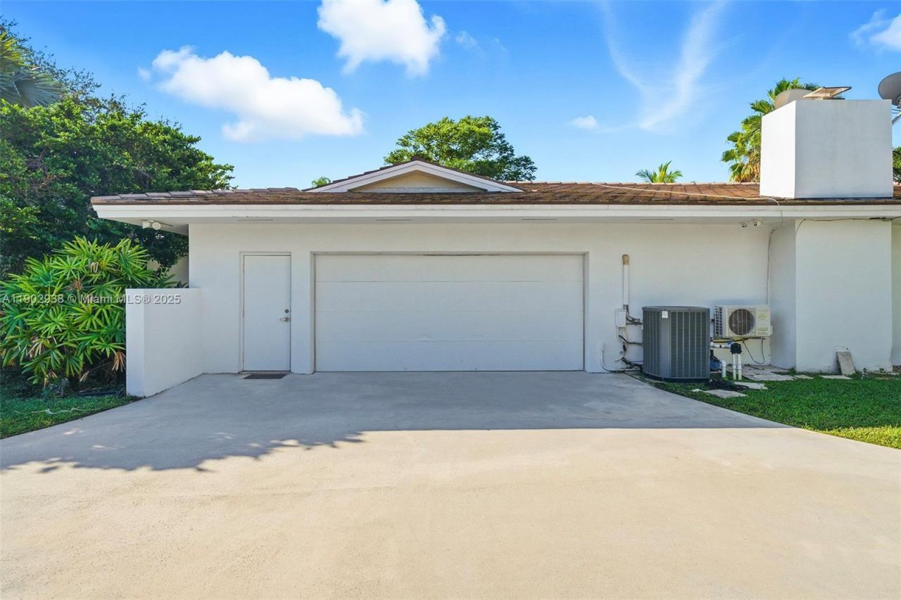 13150 SW 69th Ave, Pinecrest, FL 33156 Photo