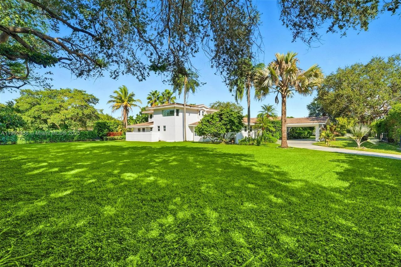 13150 SW 69th Ave, Pinecrest, FL 33156 Photo