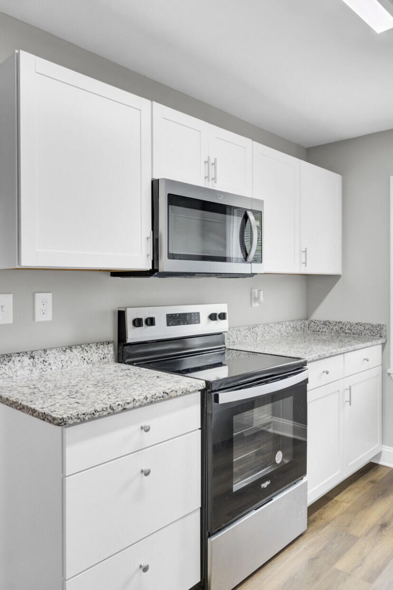 5821 Robinhood Drive Photo 10