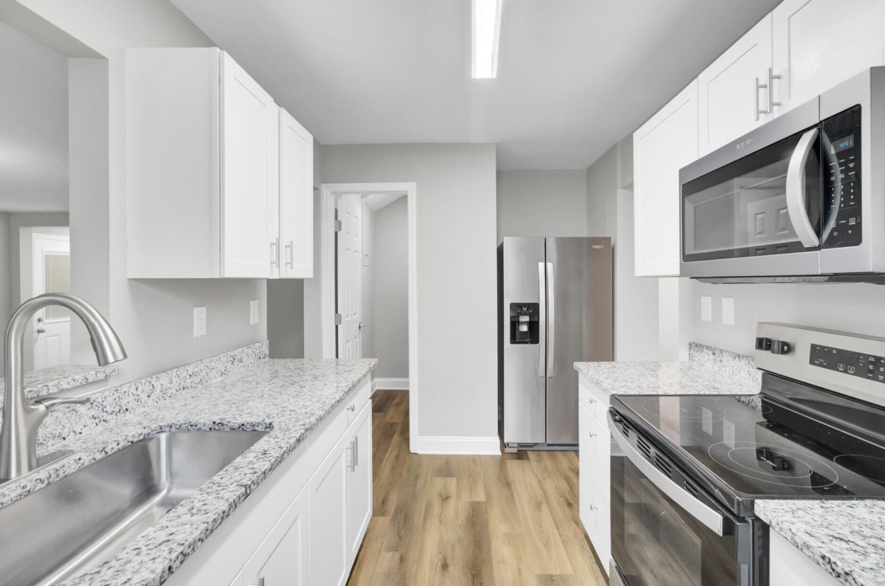 5821 Robinhood Drive Photo 13