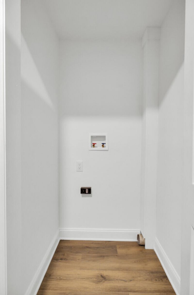 5821 Robinhood Drive Photo 27