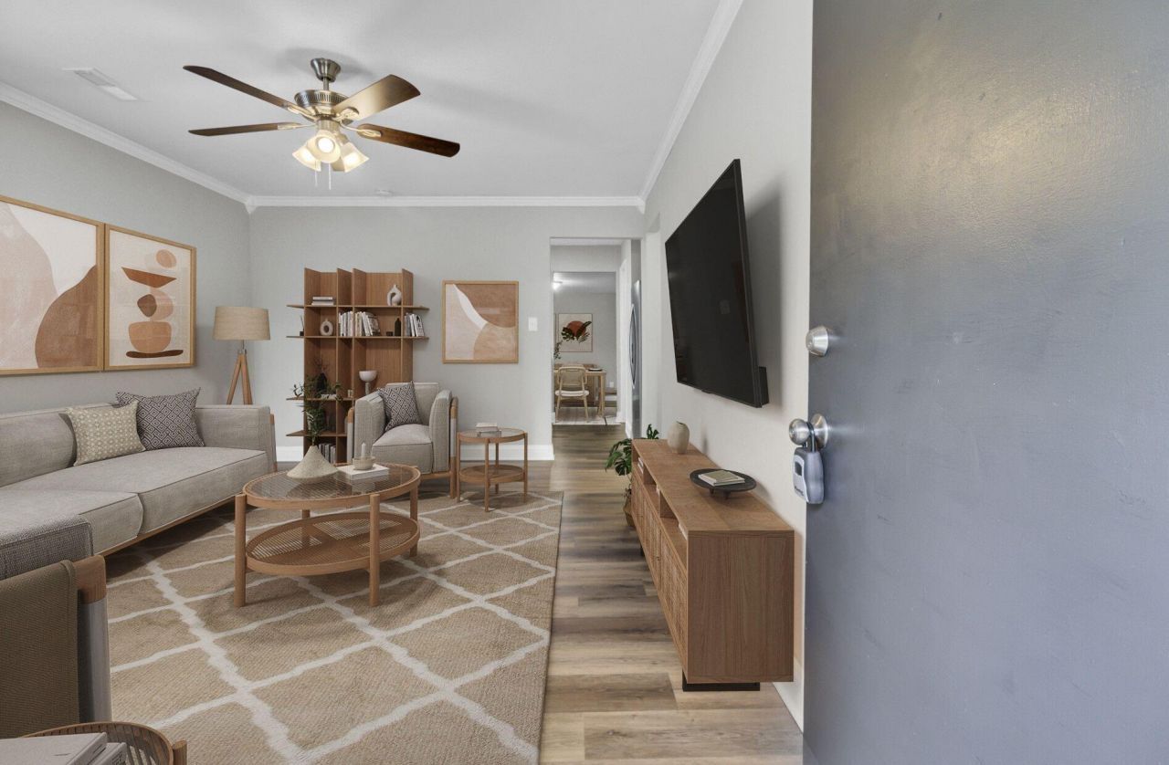 5821 Robinhood Drive Photo 4