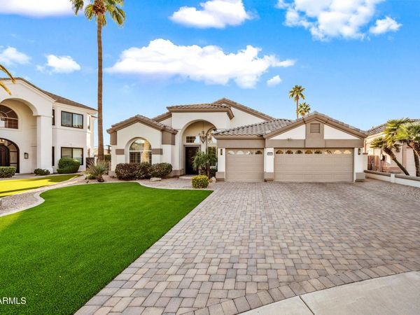 1817 E WILLOW TREE Court, Gilbert, AZ 85234