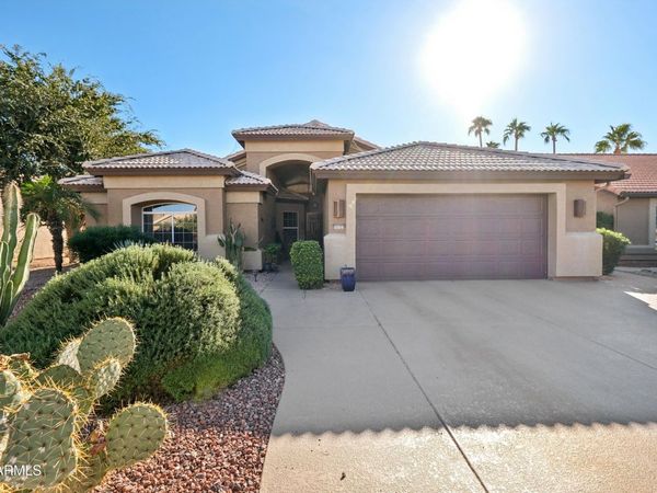 15123 W ROBSON Circle, Goodyear, AZ 85395