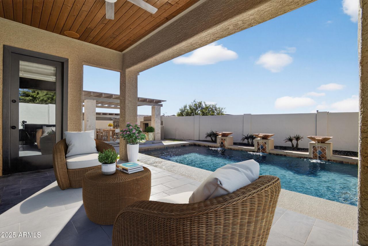 22488 N 104th Lane, Peoria, AZ 85383 Main Photo