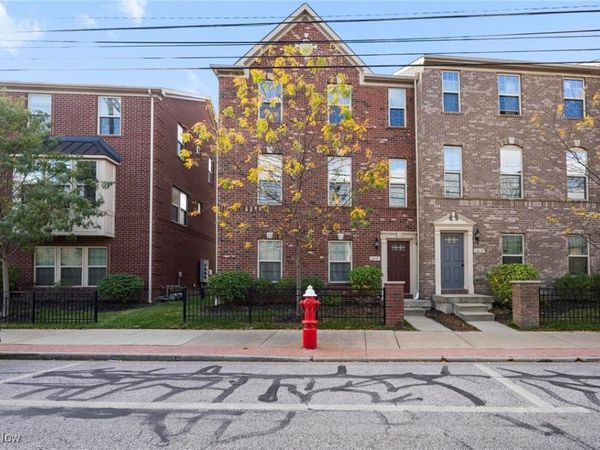 12115 Detroit Avenue, Lakewood, OH 44107