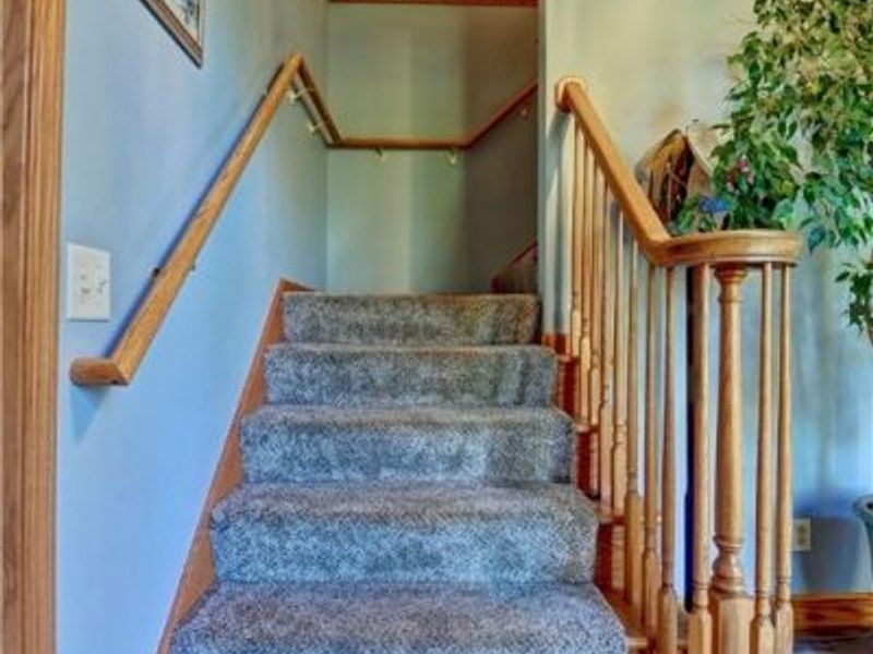 2390 Auberry Drive, Akron, OH 44312 Photo 4